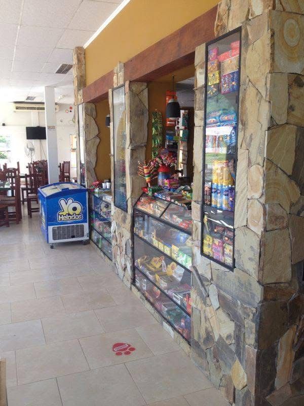 LOCAL COMERCIAL Y HOSPEDAJE DIQUE CABRA CORRAL miniatura 3